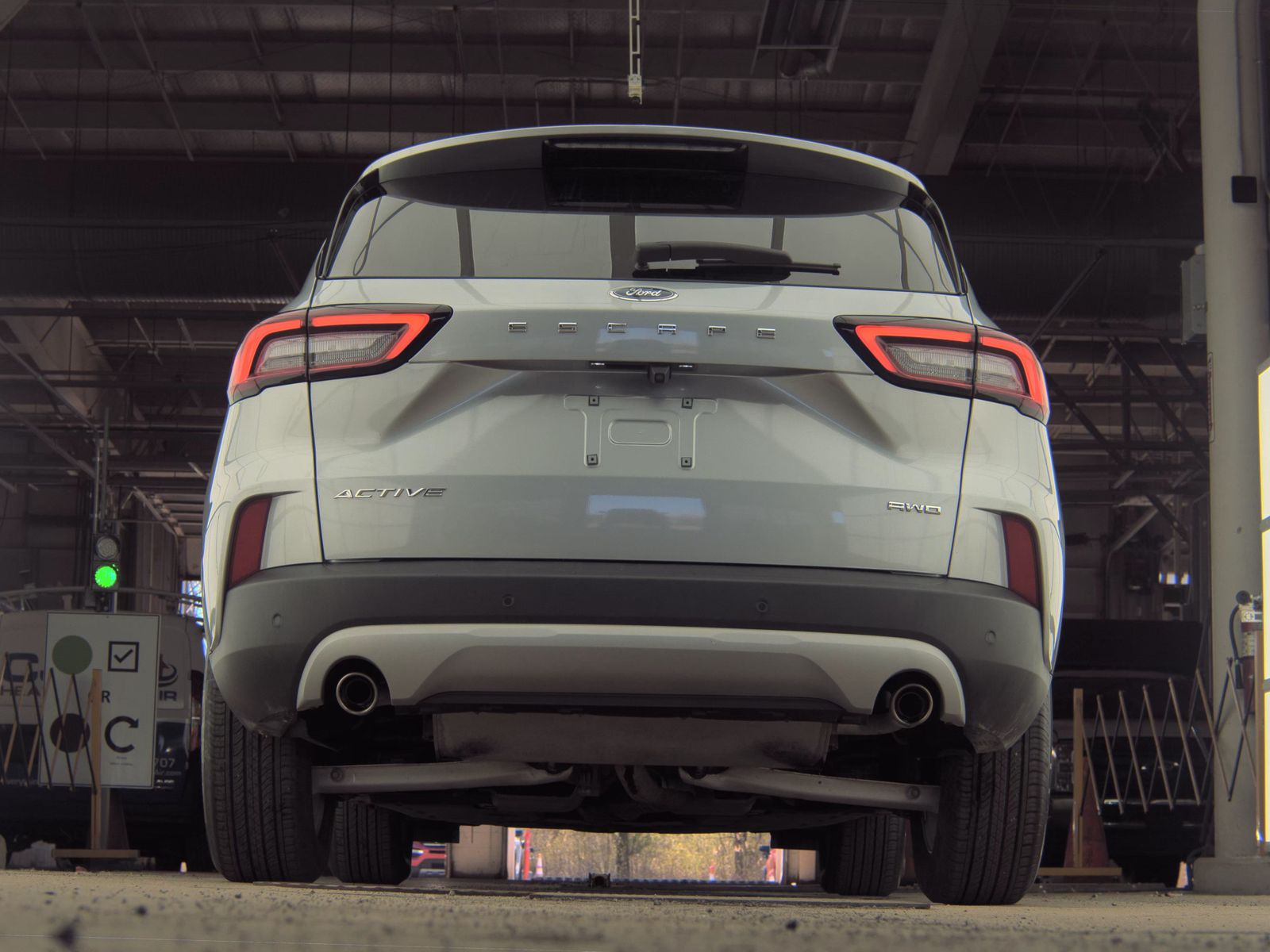 FORD ESCAPE - 8