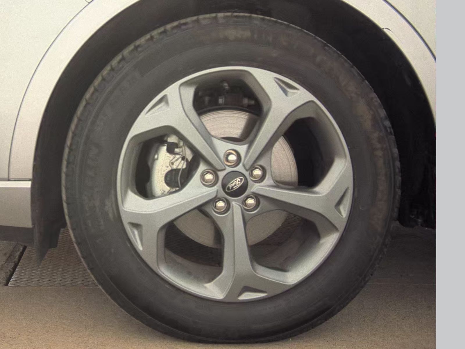 FORD ESCAPE - 10