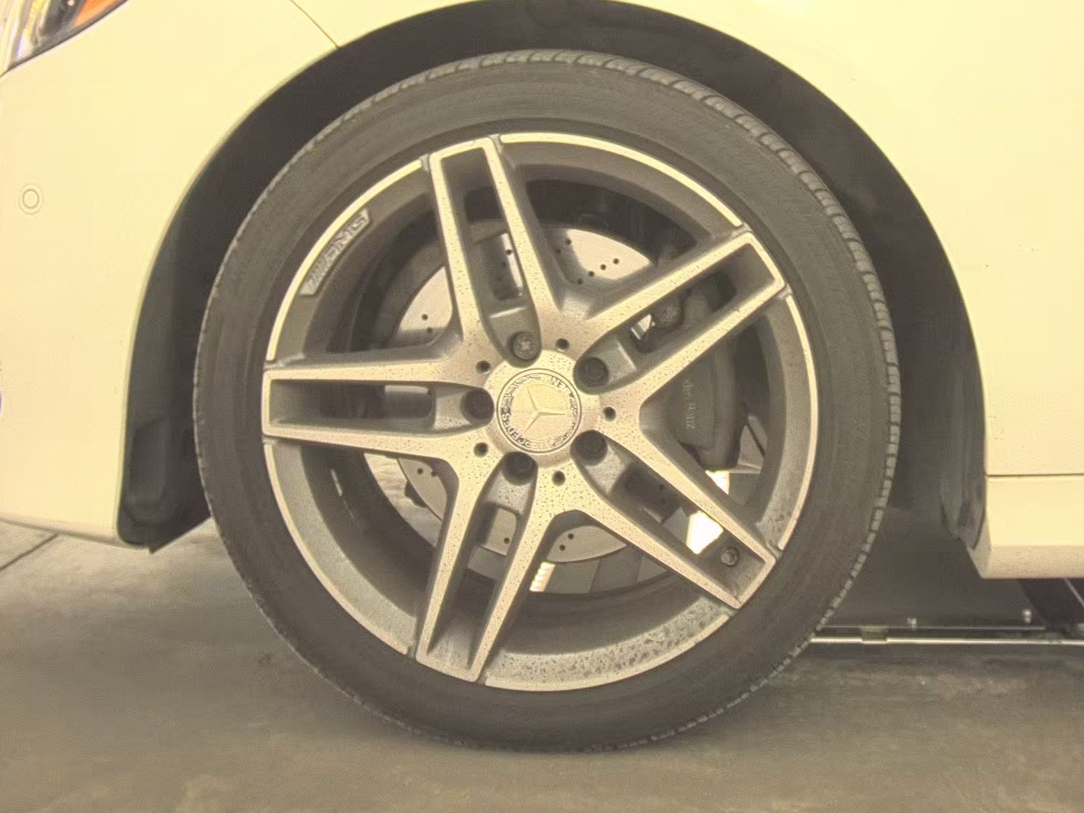 MERCEDES-BENZ E-CLASS - 10