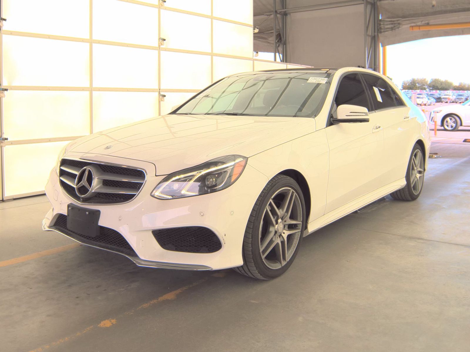 MERCEDES-BENZ E-CLASS - 1