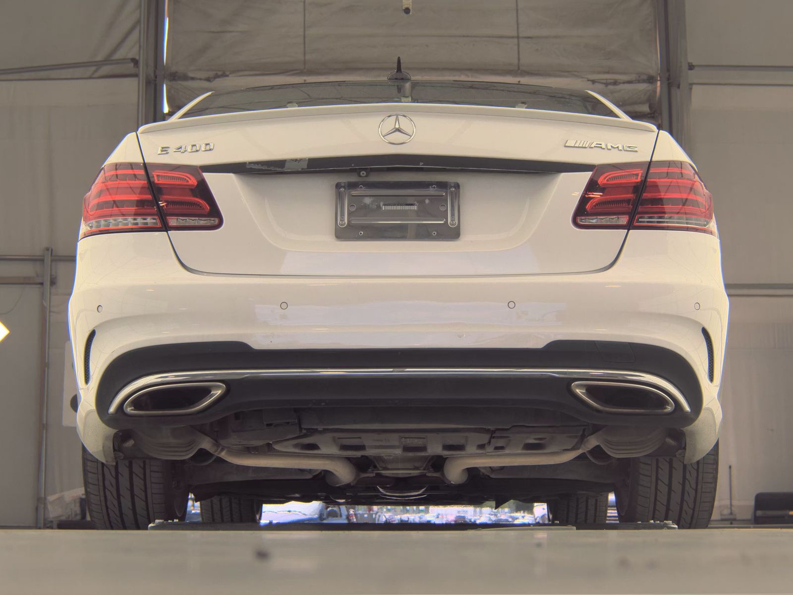 MERCEDES-BENZ E-CLASS - 8