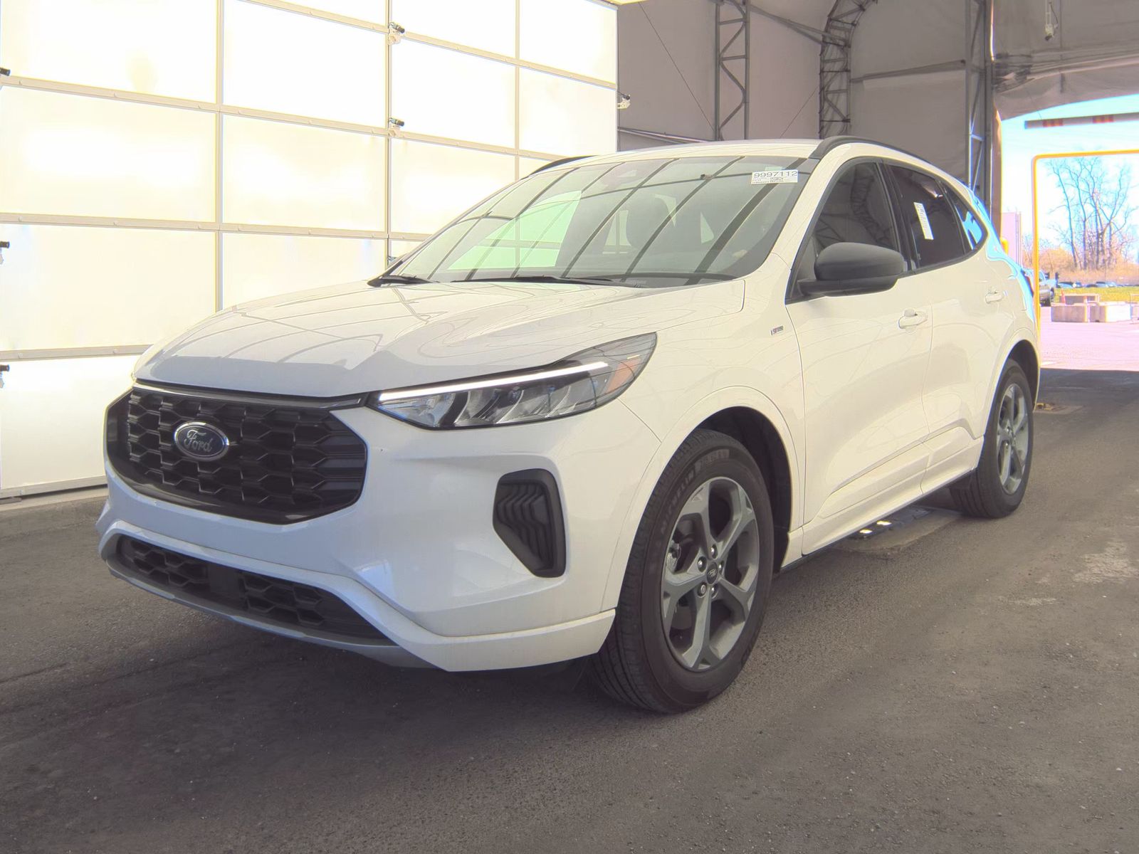 FORD ESCAPE - 1