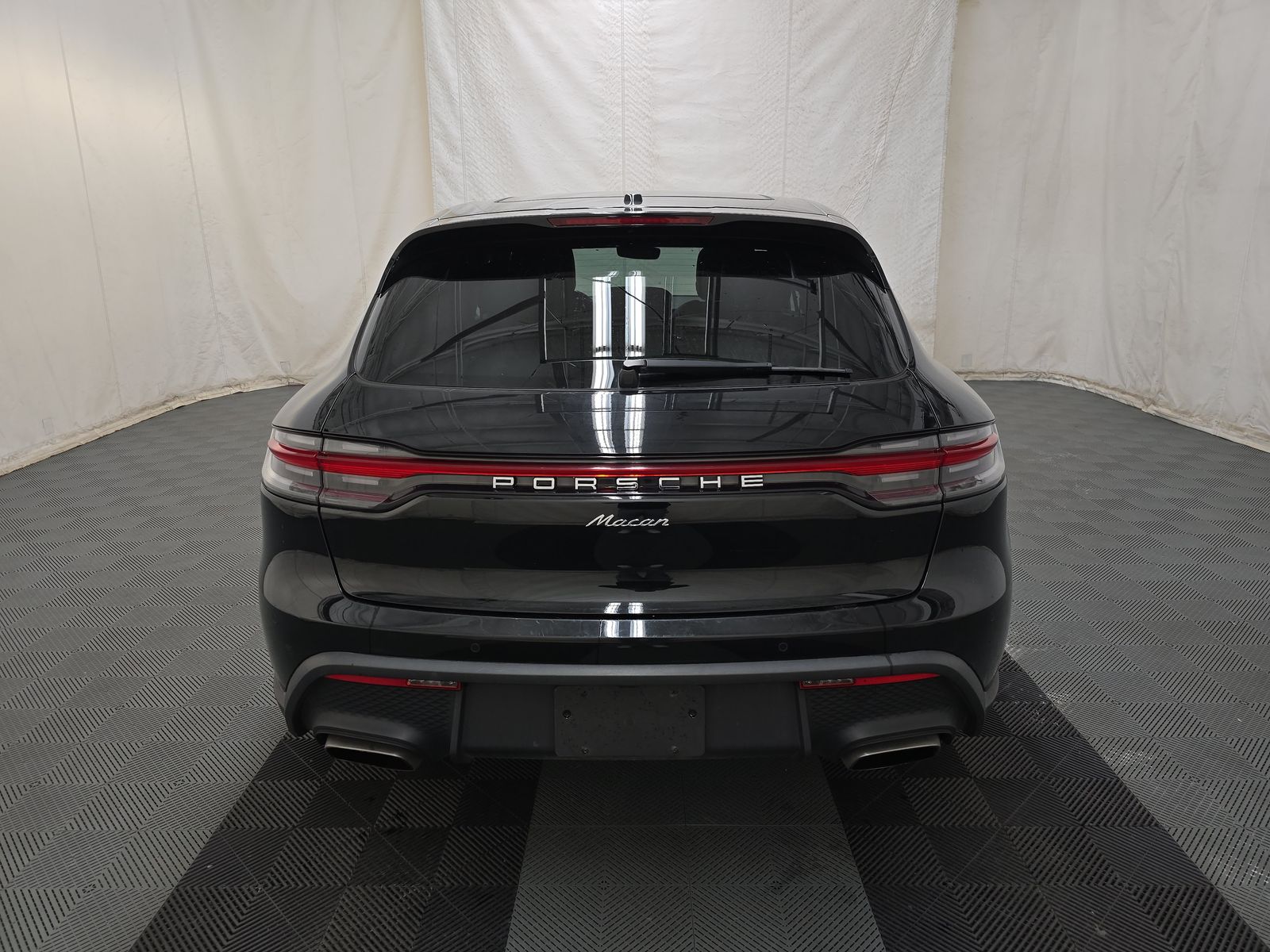 2023 Porsche Macan Base AWD