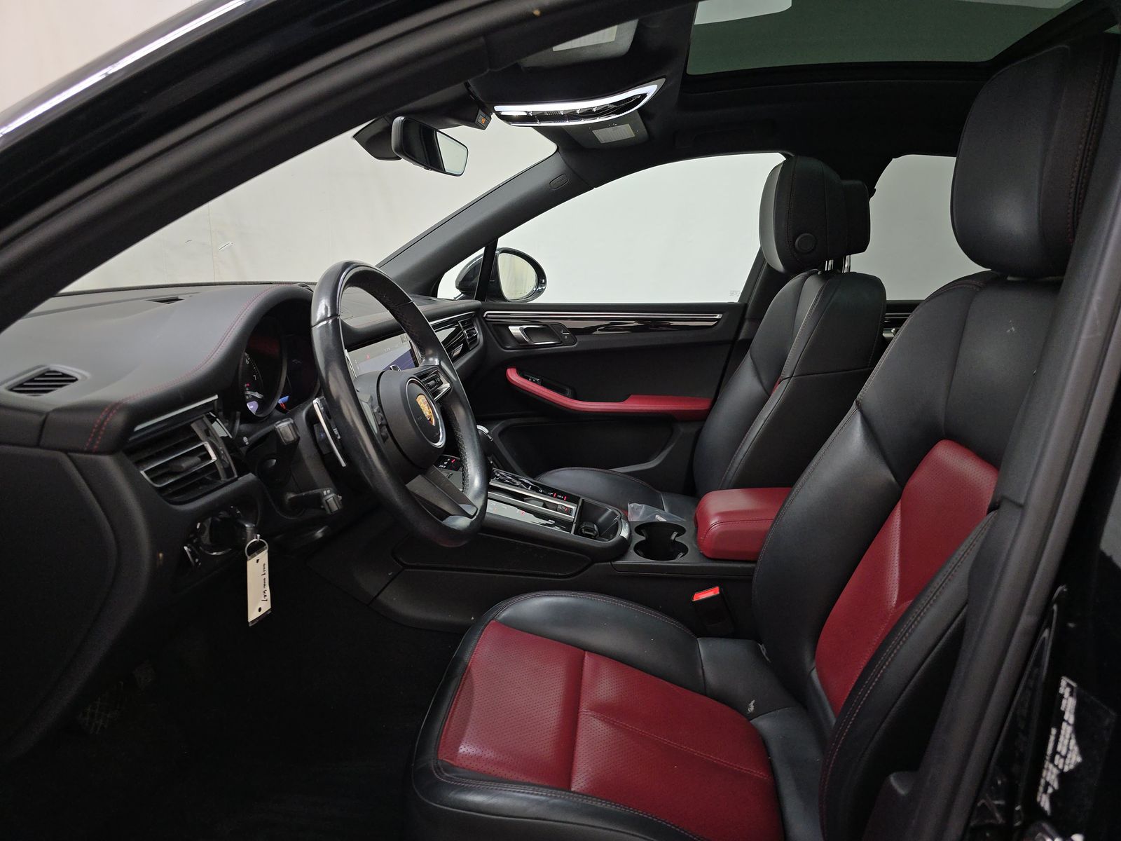 2023 Porsche Macan Base AWD