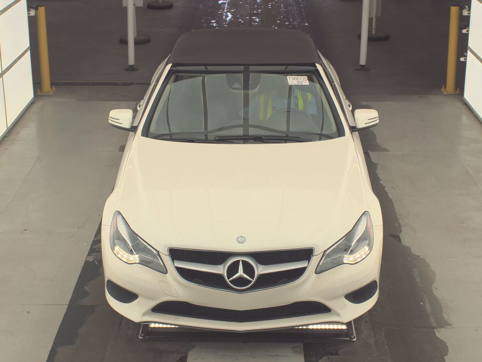 MERCEDES-BENZ E-CLASS - 3