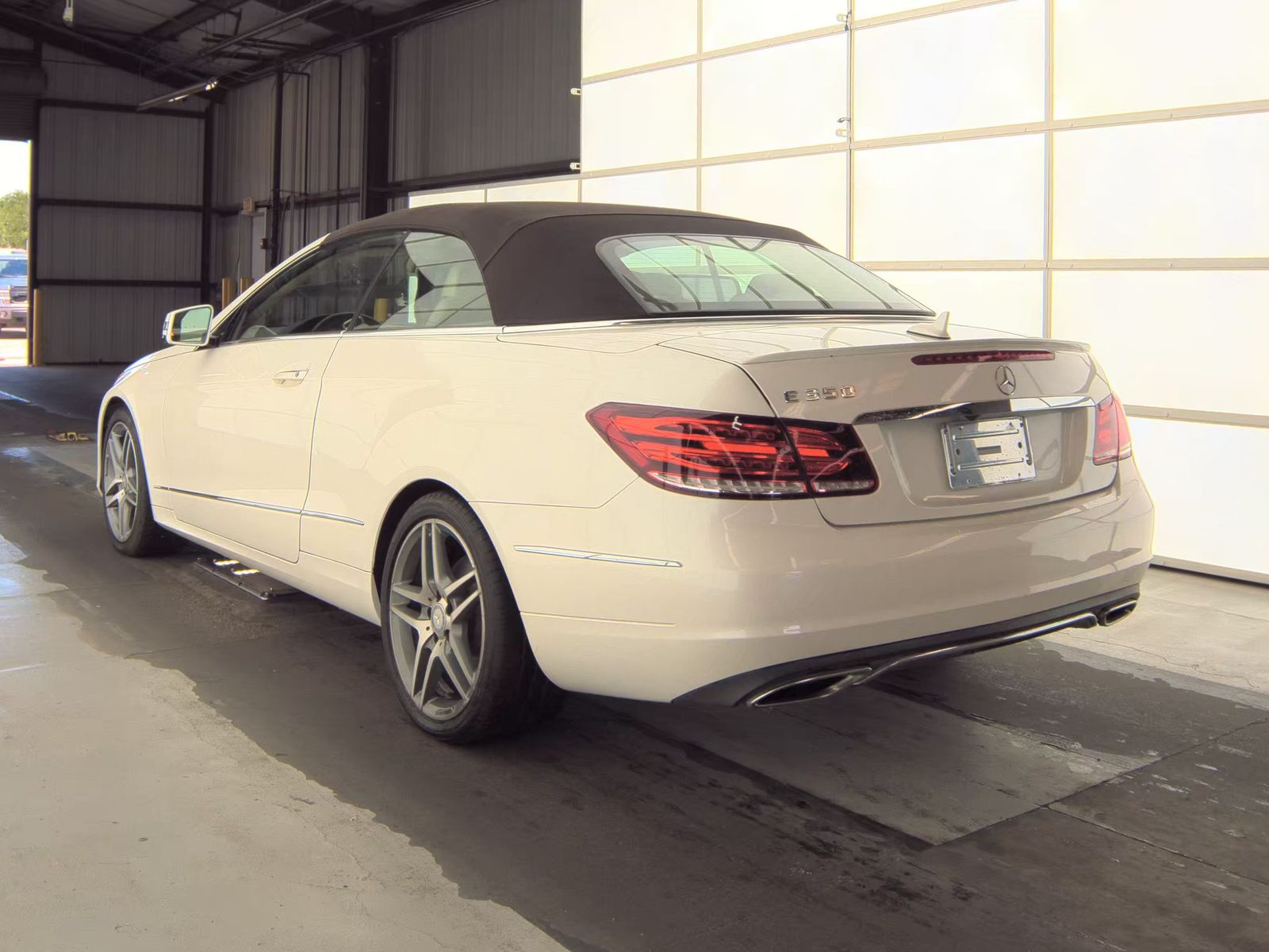 MERCEDES-BENZ E-CLASS - 9