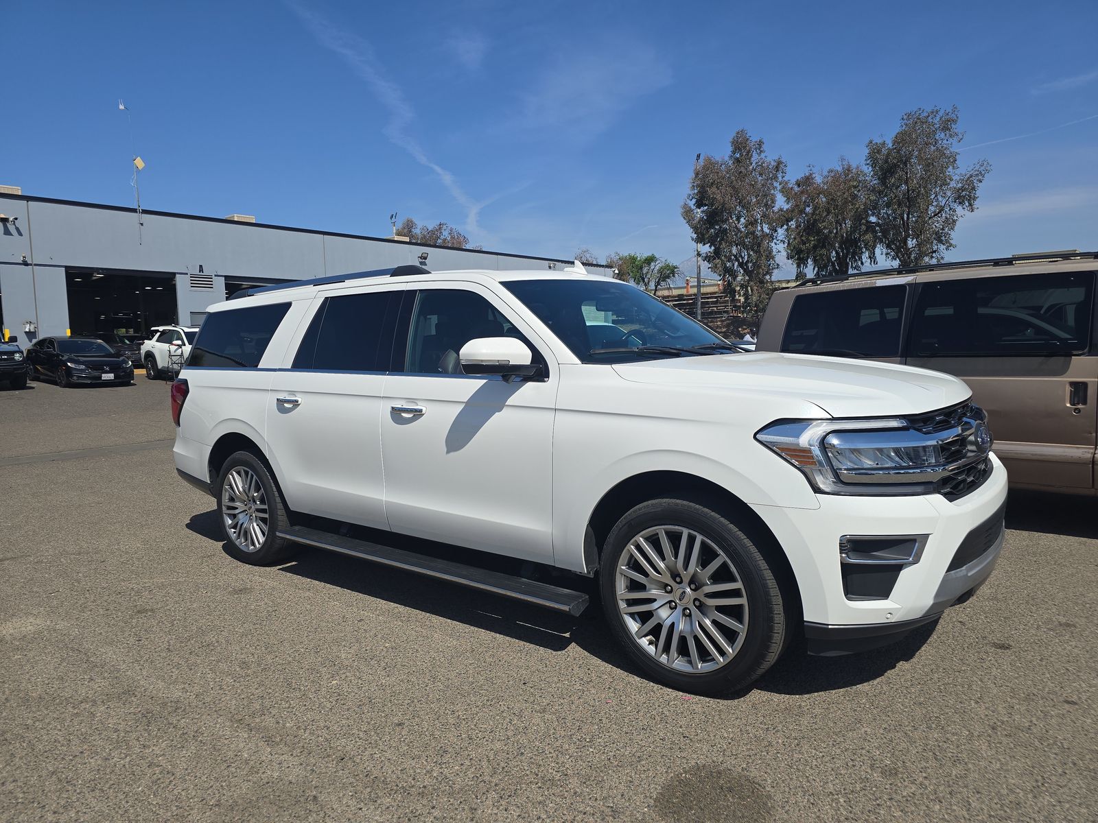 FORD EXPEDITION MAX - 4