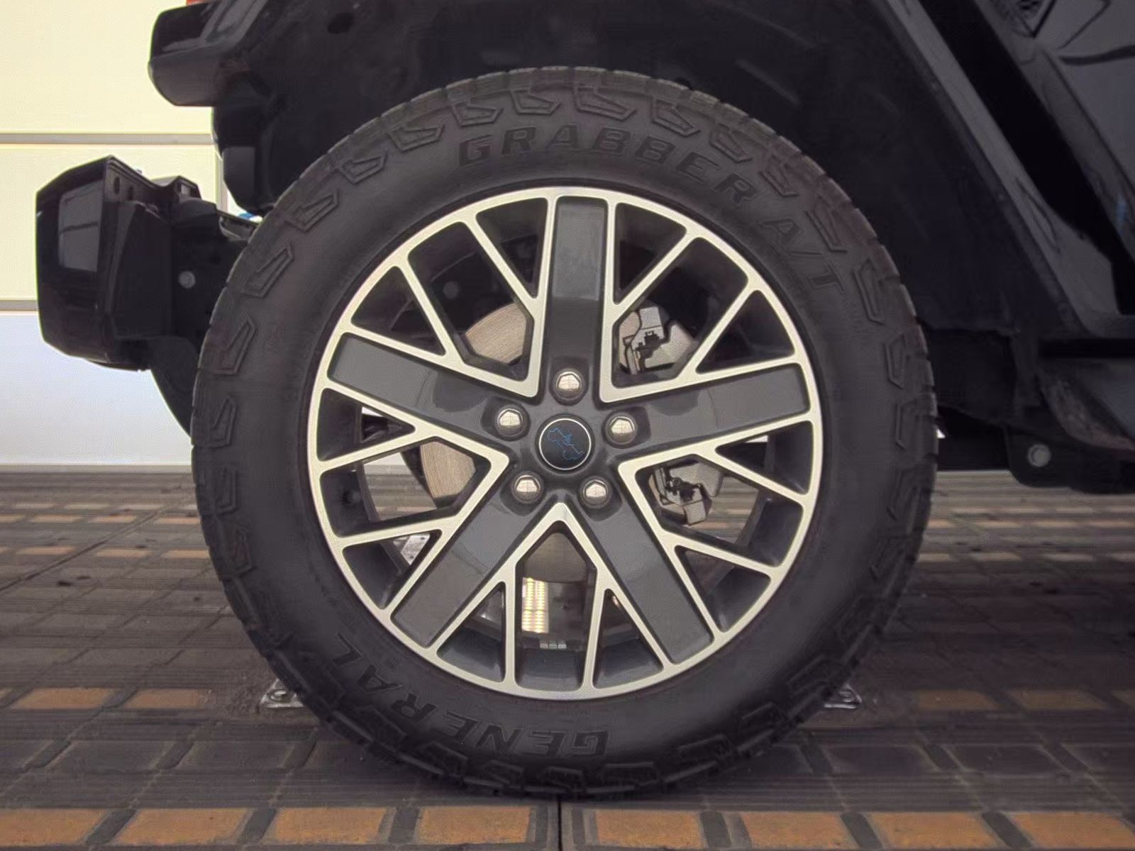 JEEP HIGH ALTIT - 10