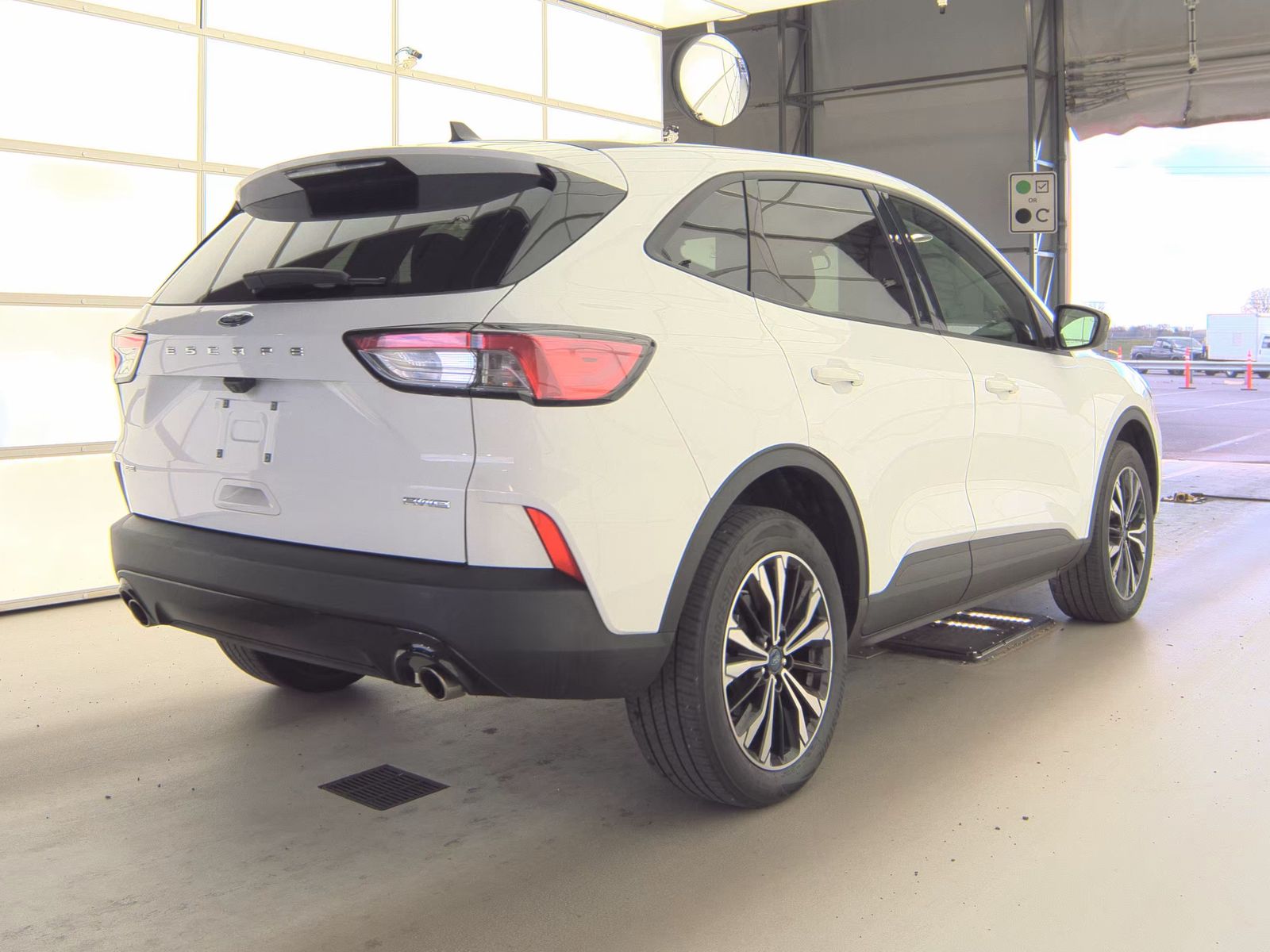 FORD ESCAPE - 6