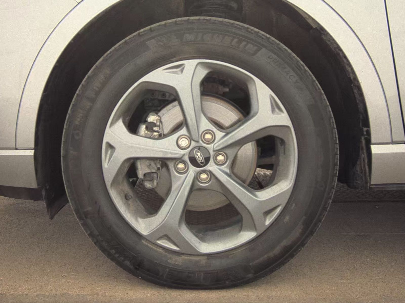 FORD ESCAPE - 10