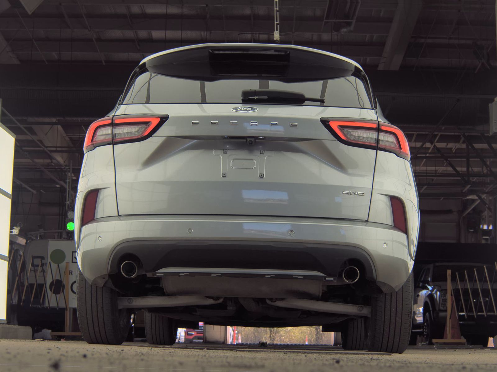 FORD ESCAPE - 8