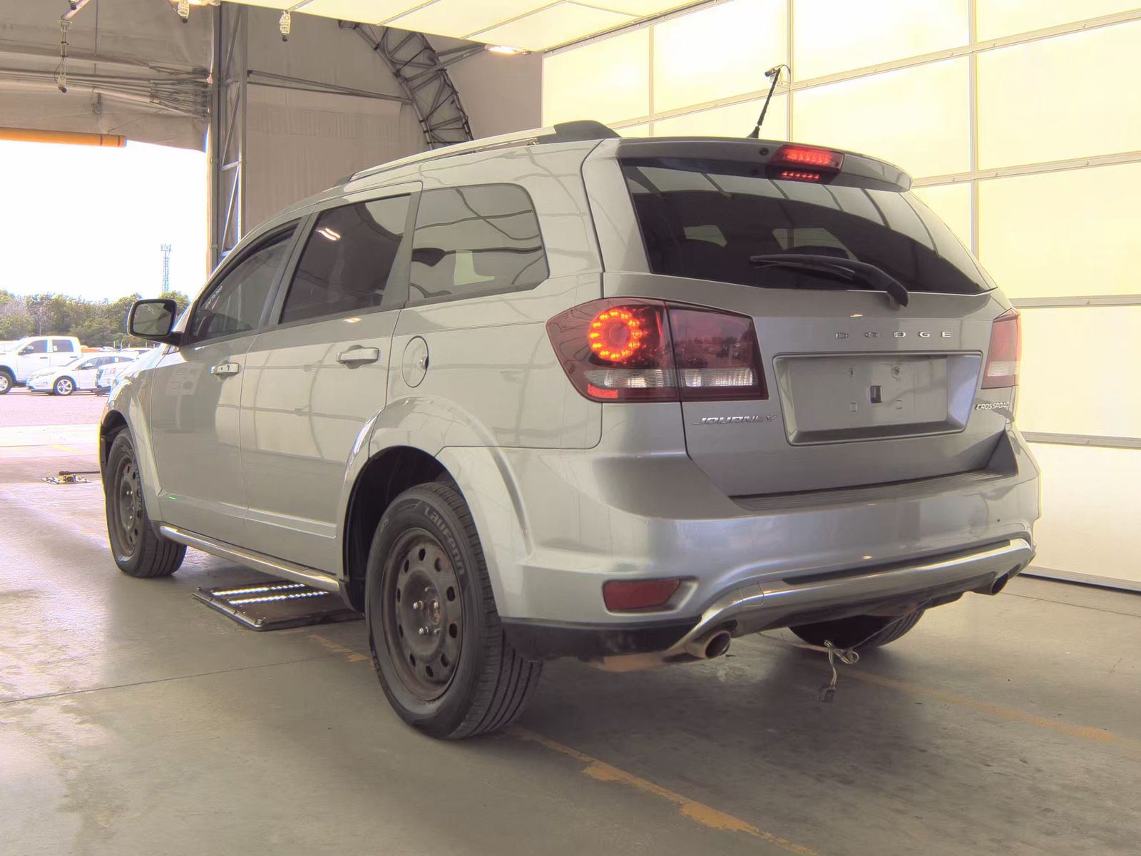 DODGE CROSSROAD - 9