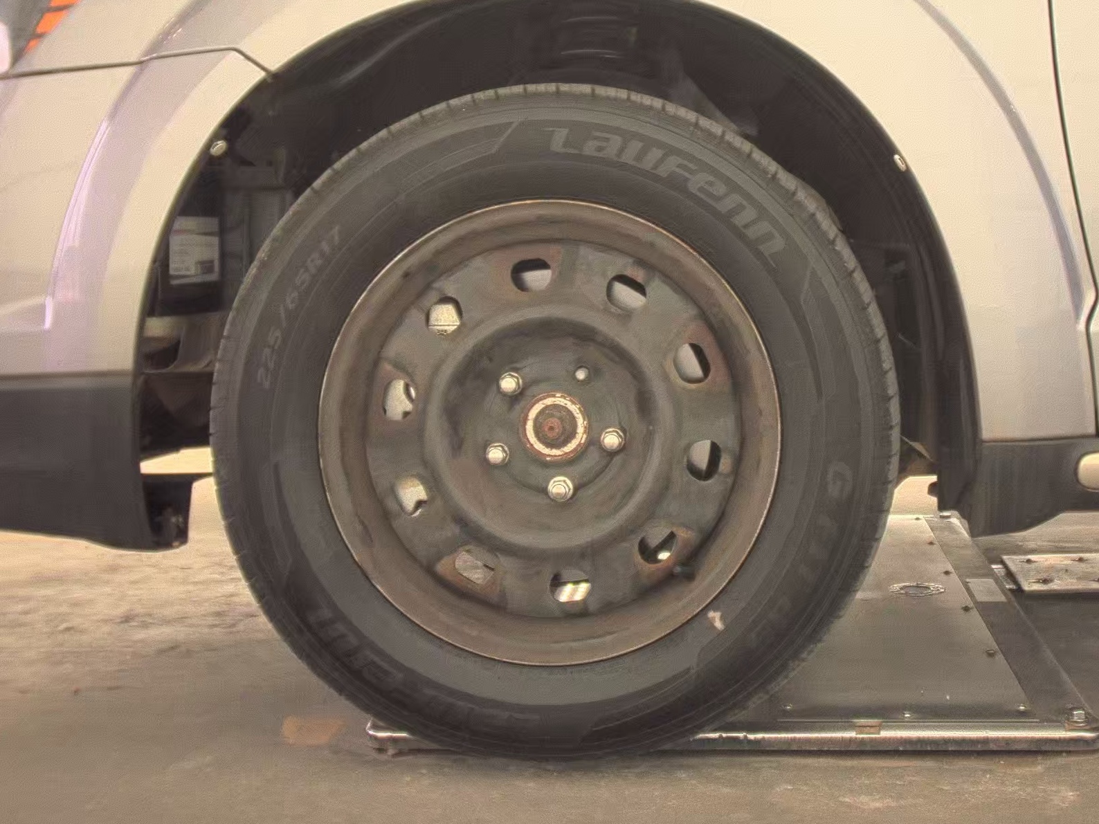 DODGE CROSSROAD - 10