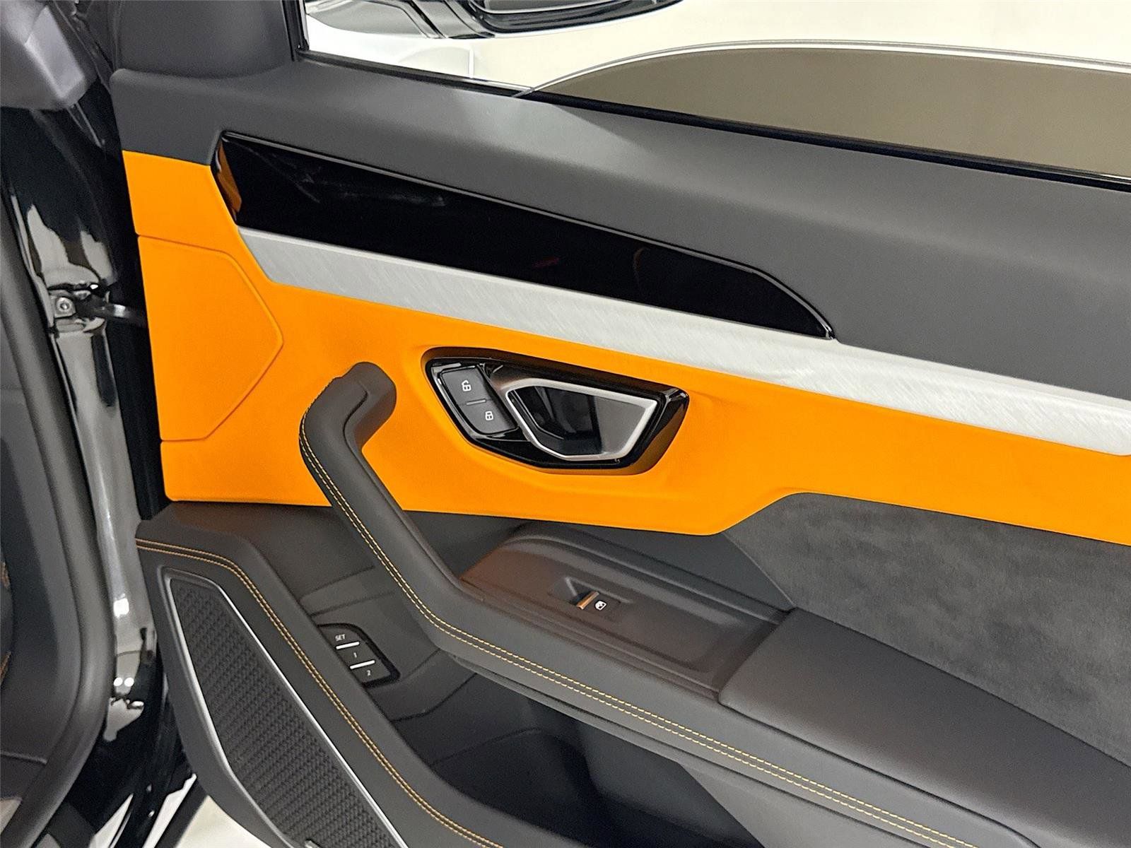 2024 Lamborghini Urus S AWD