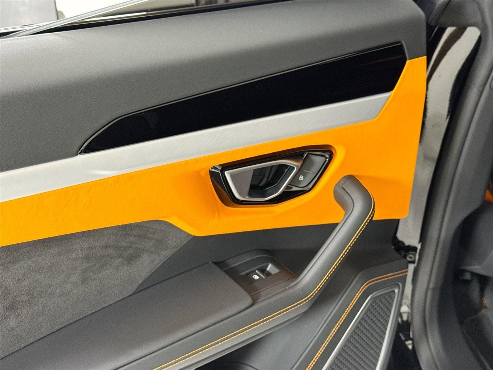 2024 Lamborghini Urus S AWD