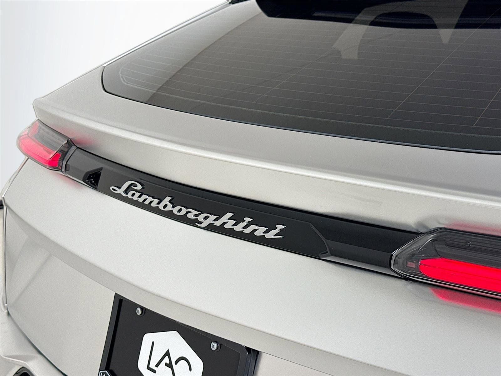 2024 Lamborghini Urus S AWD