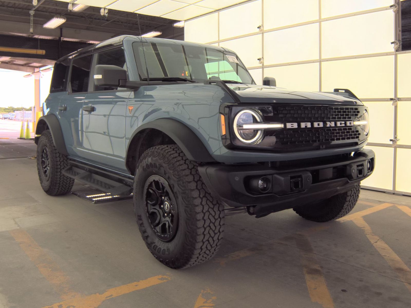 FORD BRONCO - 5