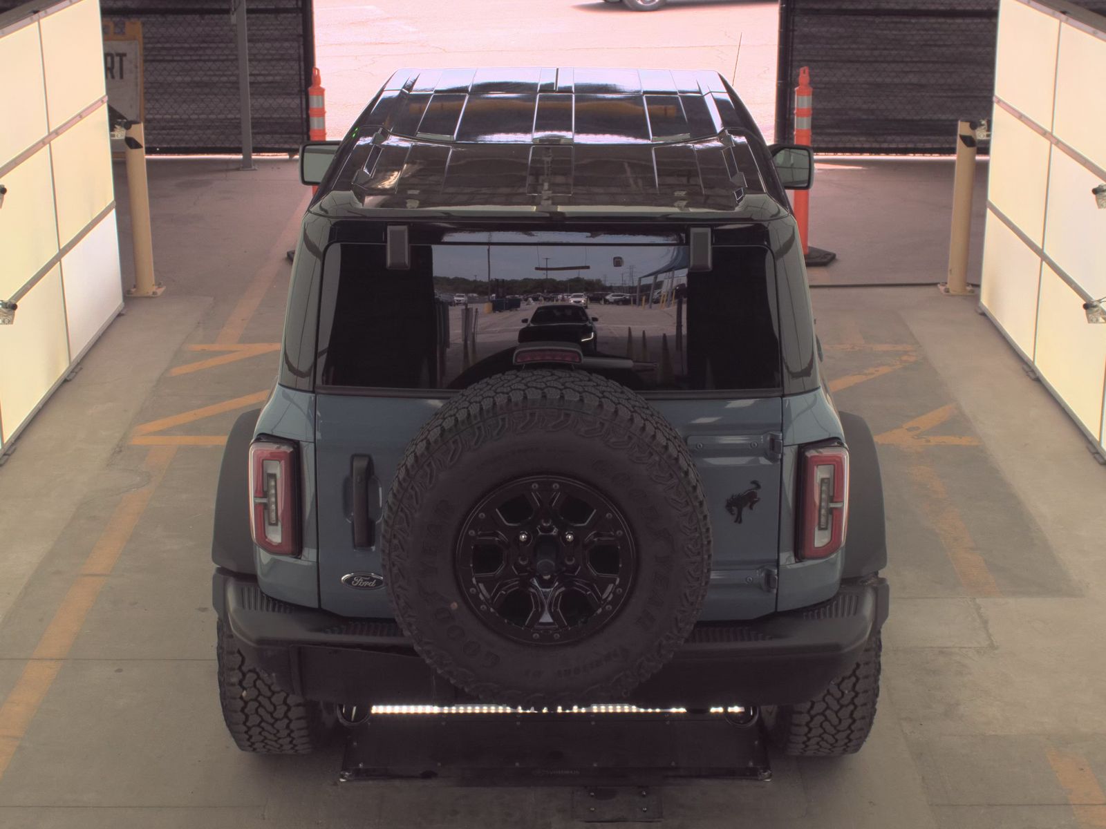 FORD BRONCO - 7