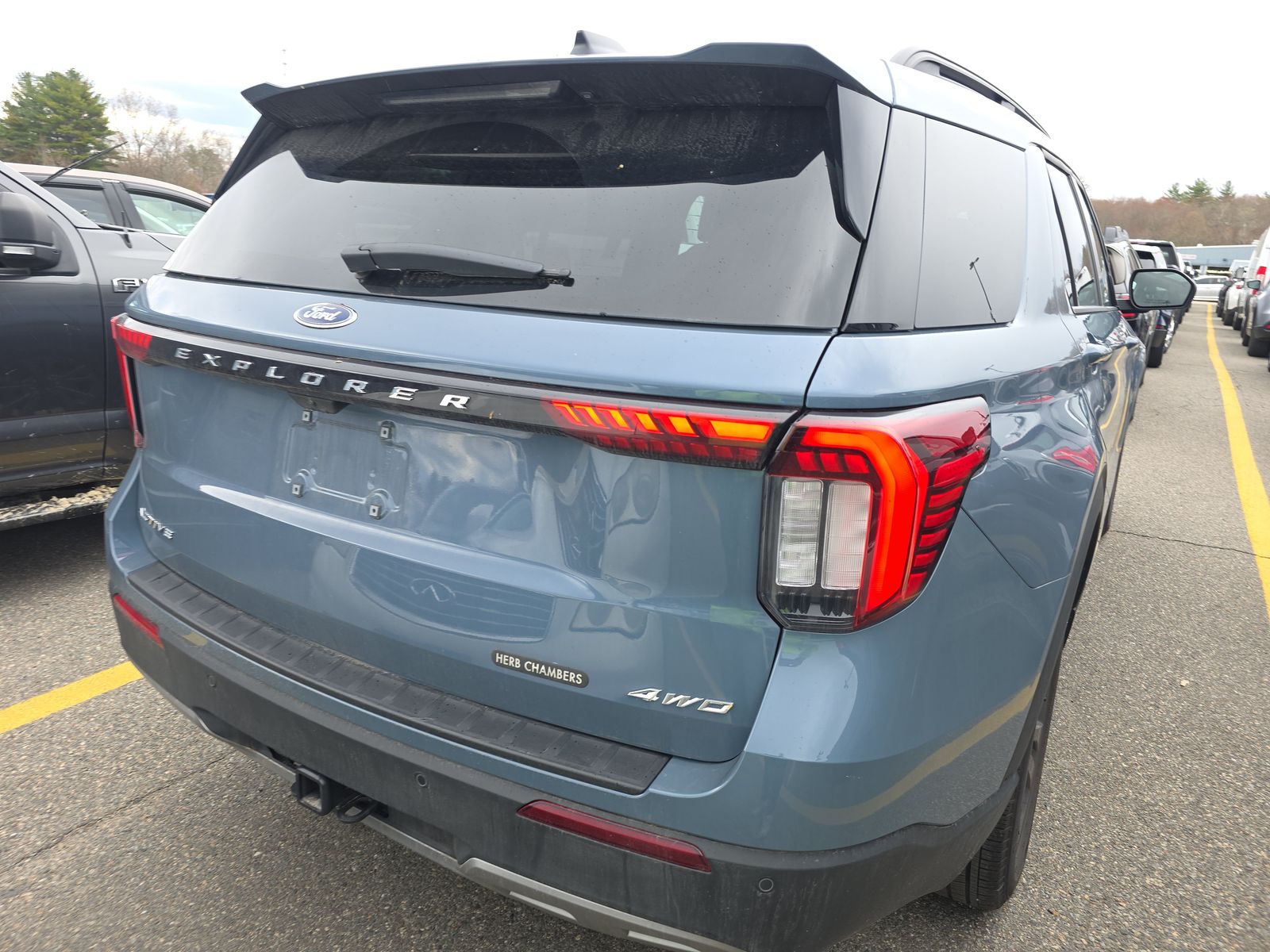 FORD EXPLORER - 5