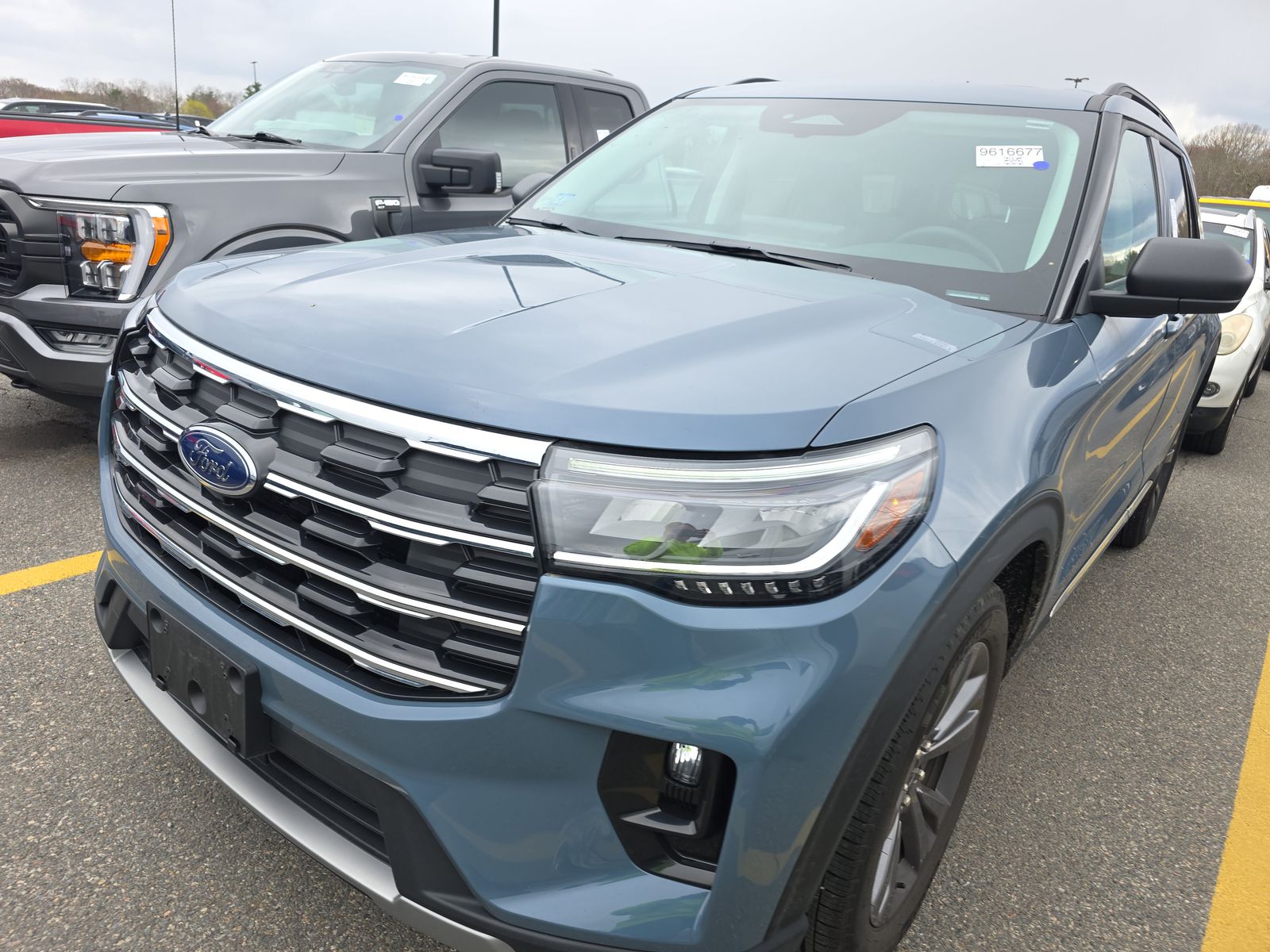FORD EXPLORER - 1
