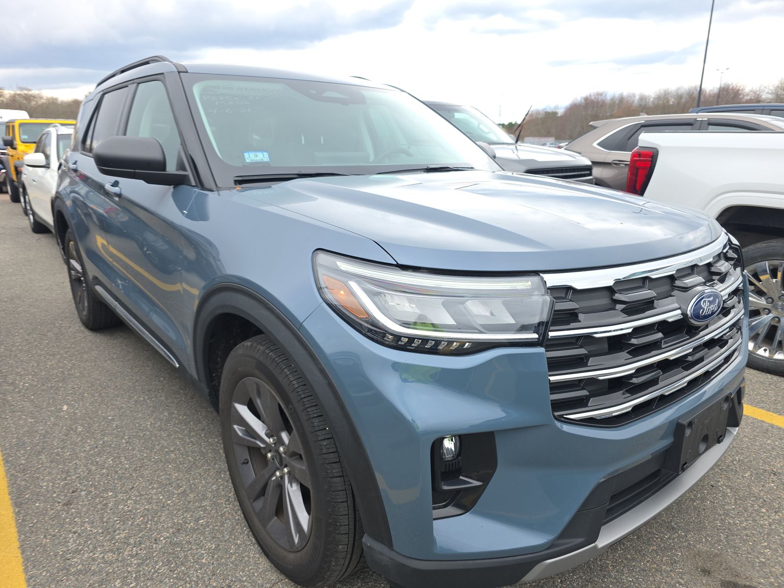 FORD EXPLORER - 4