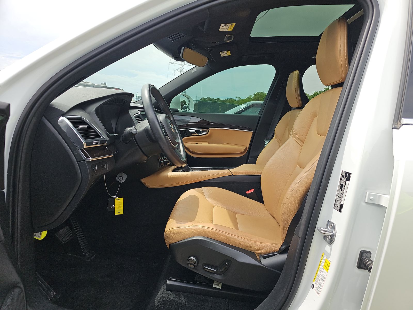 2019 Volvo XC90 T6 Momentum AWD