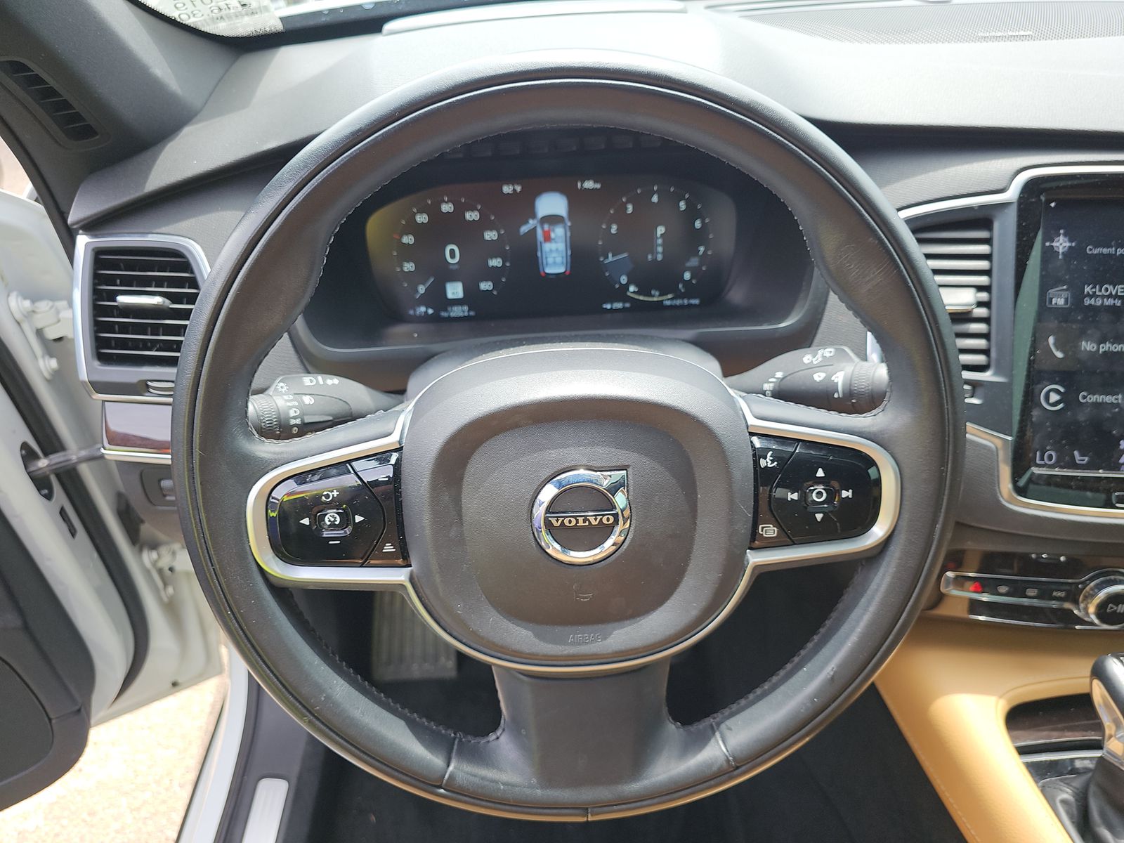 2019 Volvo XC90 T6 Momentum AWD