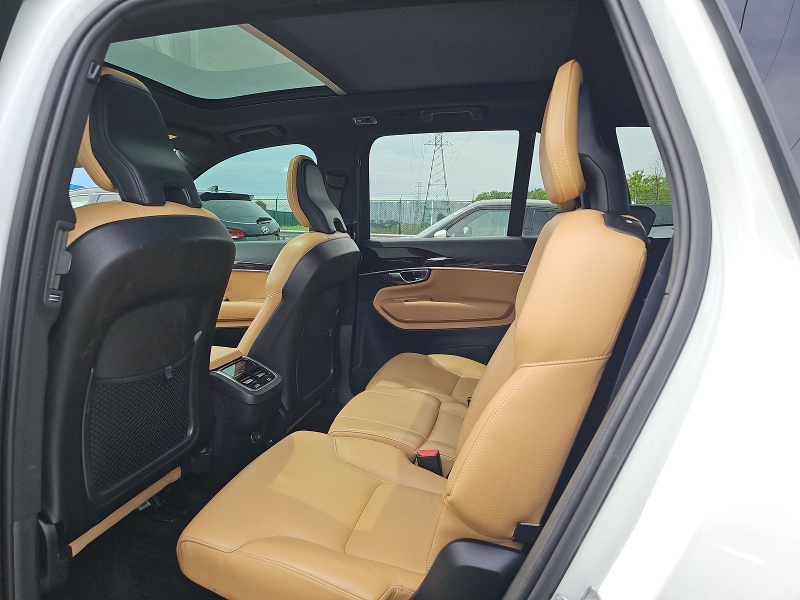 2019 Volvo XC90 T6 Momentum AWD