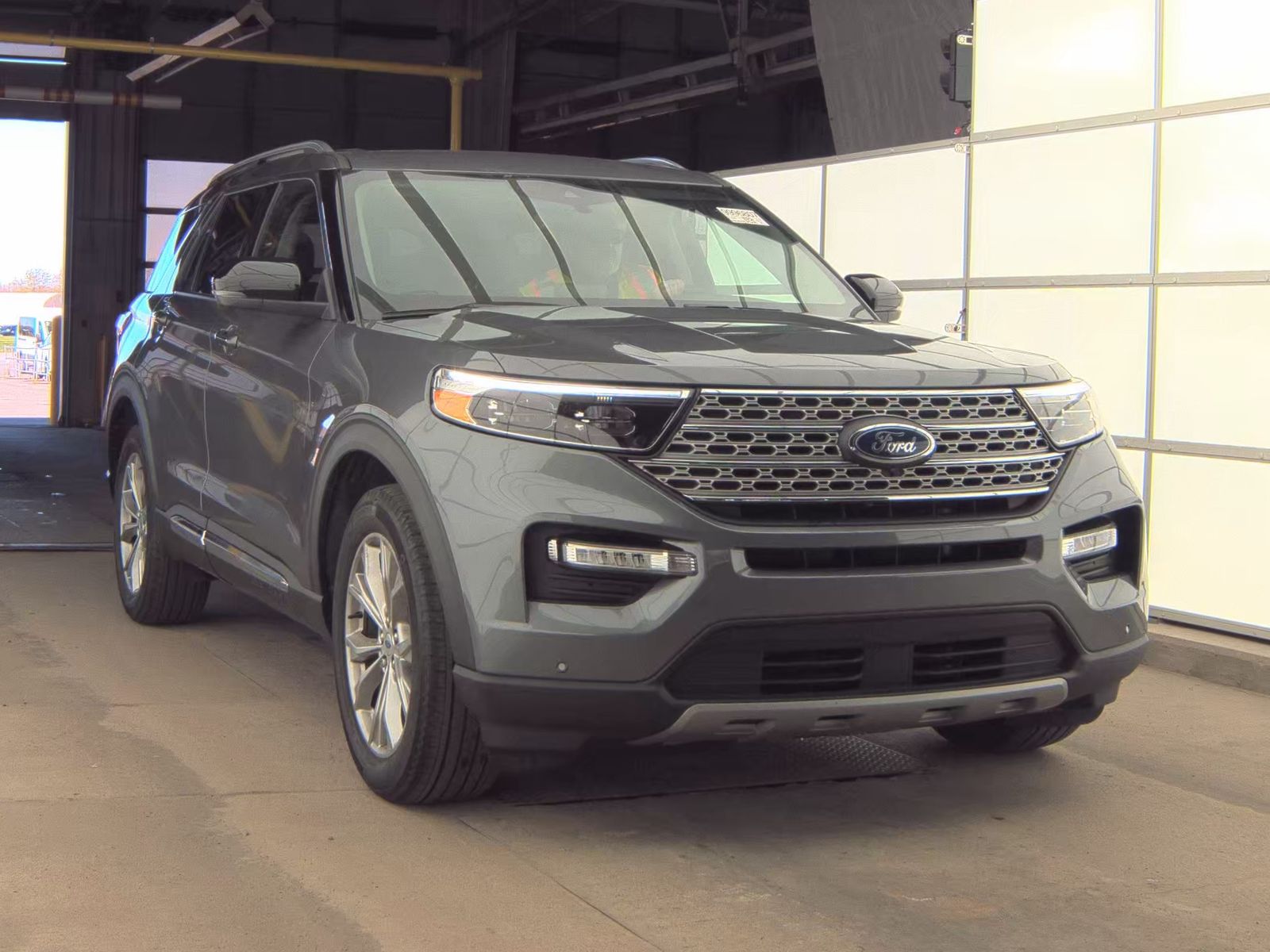 FORD EXPLORER - 5