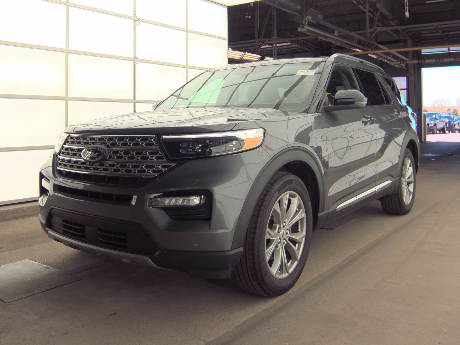 FORD EXPLORER - 1