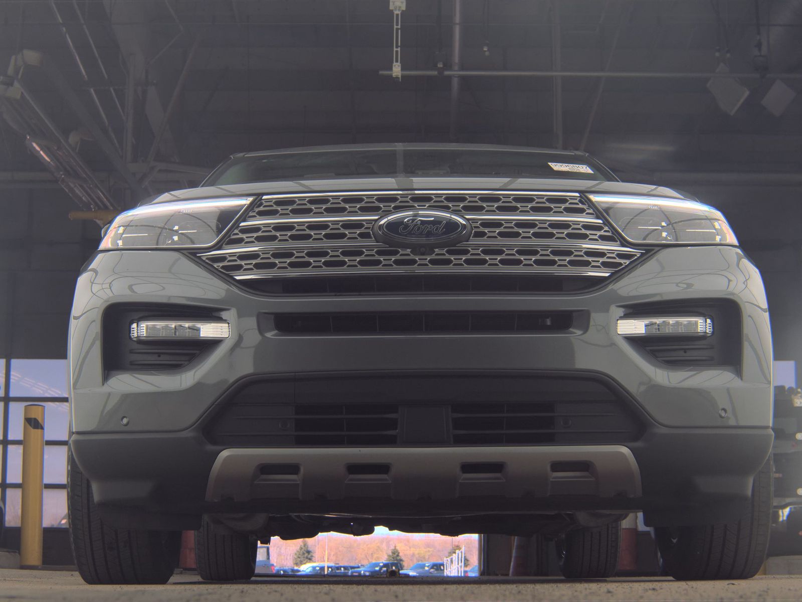 FORD EXPLORER - 4