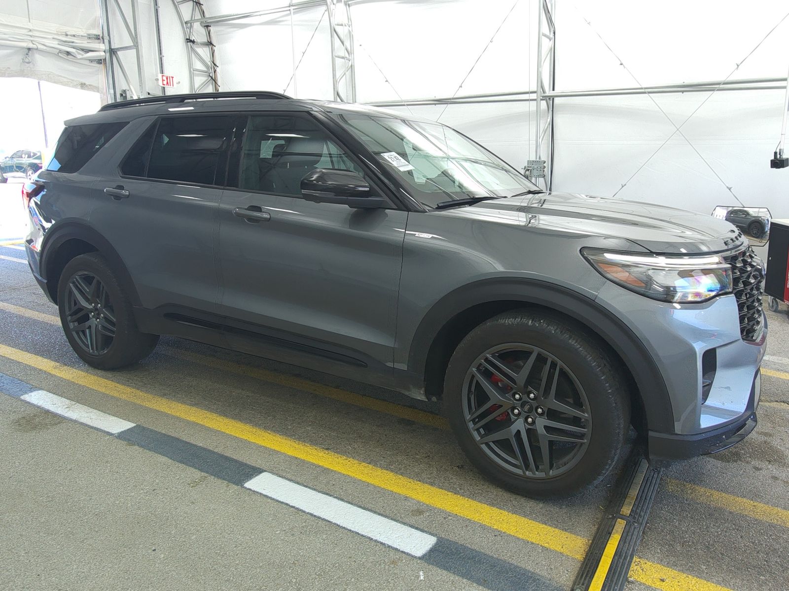FORD EXPLORER - 4