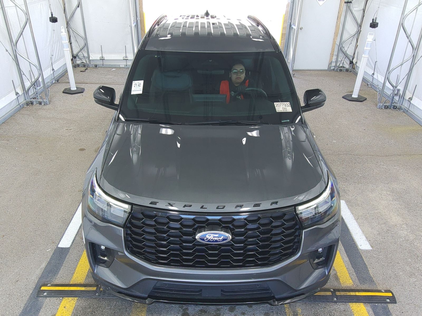 FORD EXPLORER - 3