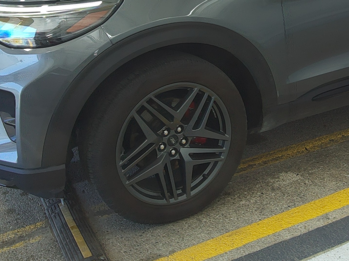 FORD EXPLORER - 8