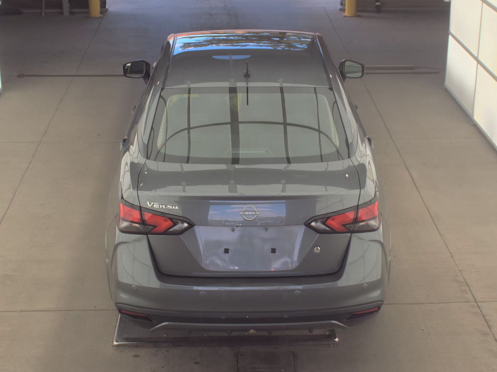 NISSAN VERSA - 7