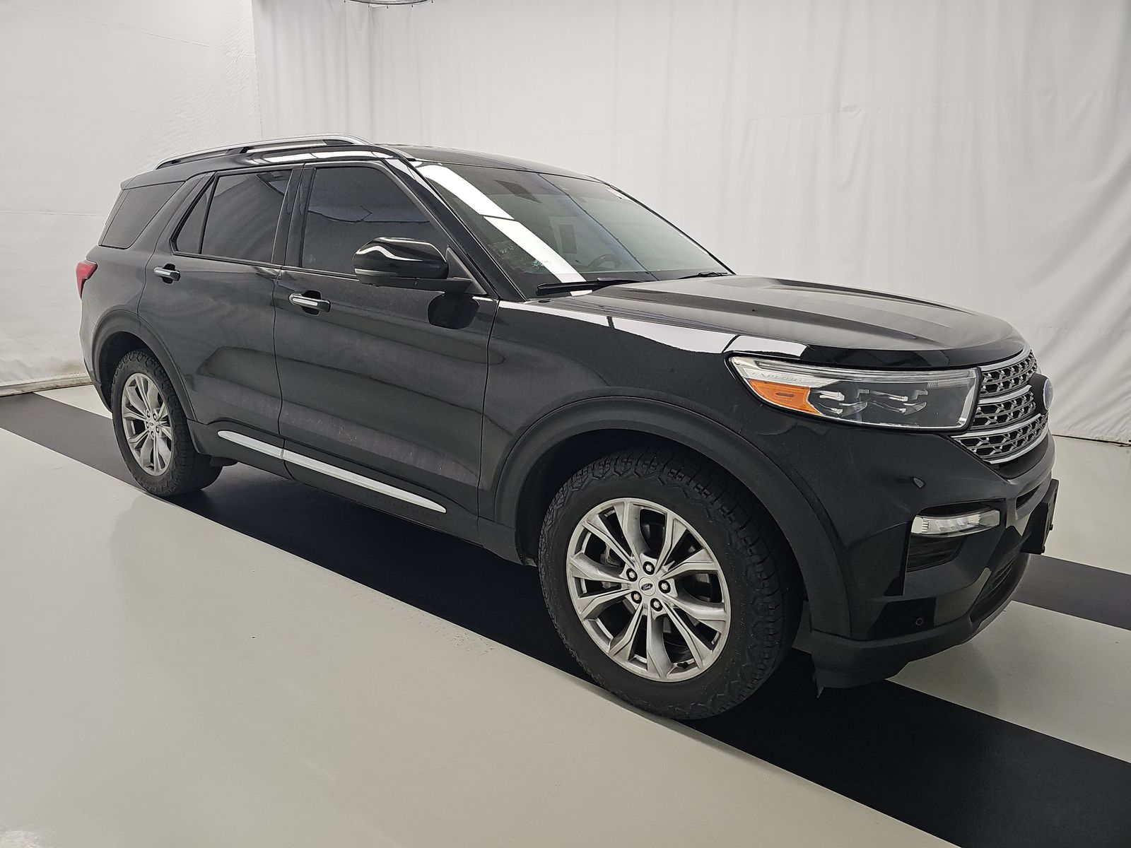 FORD EXPLORER - 4