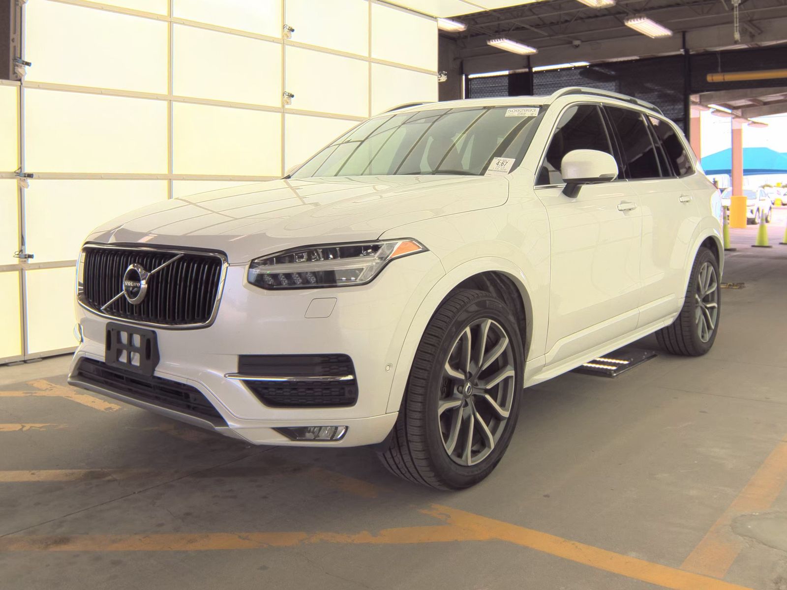 2019 Volvo XC90 T6 Momentum AWD