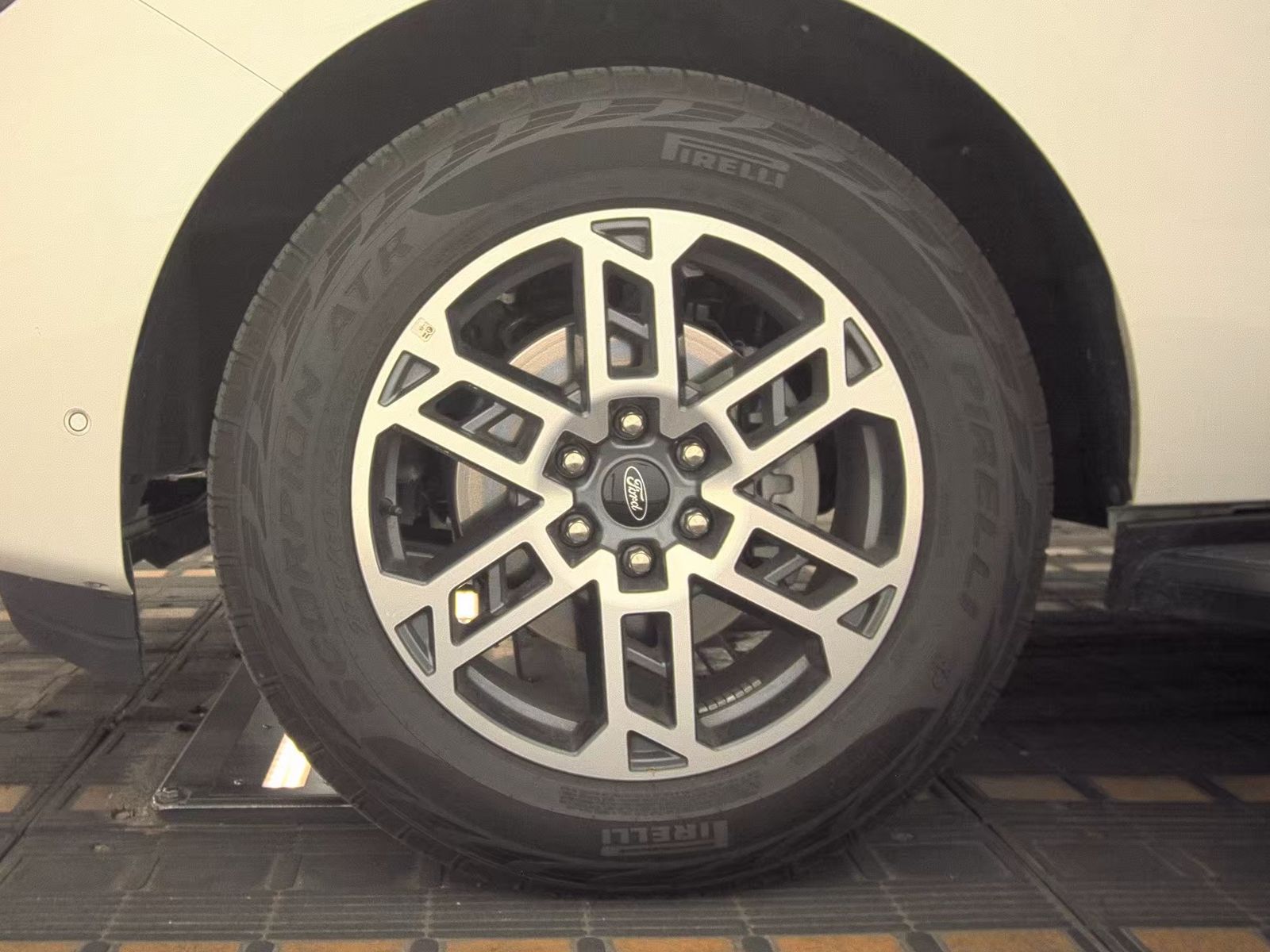 FORD EXPEDITION - 10