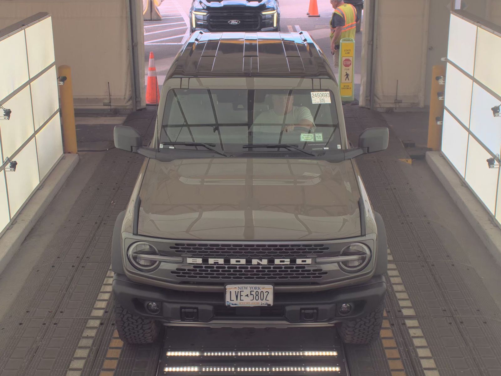 FORD BRONCO - 3