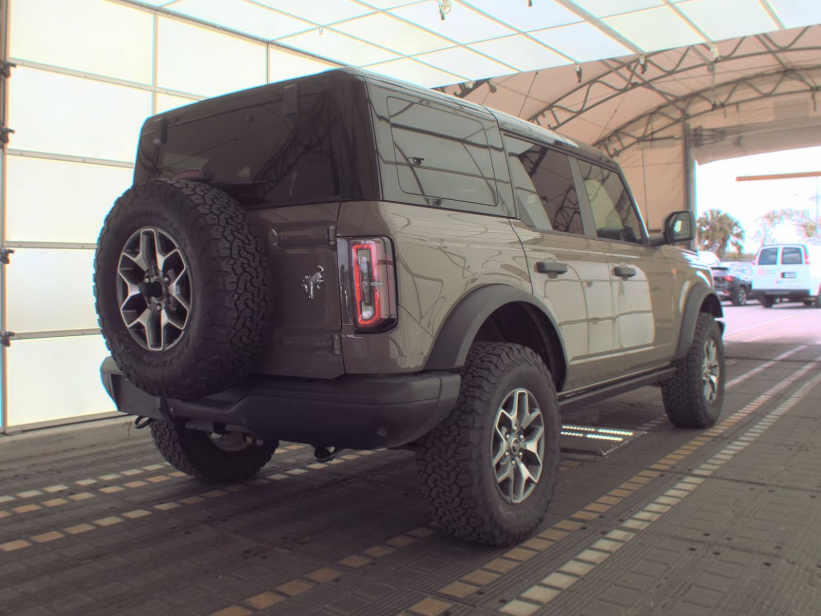 FORD BRONCO - 6