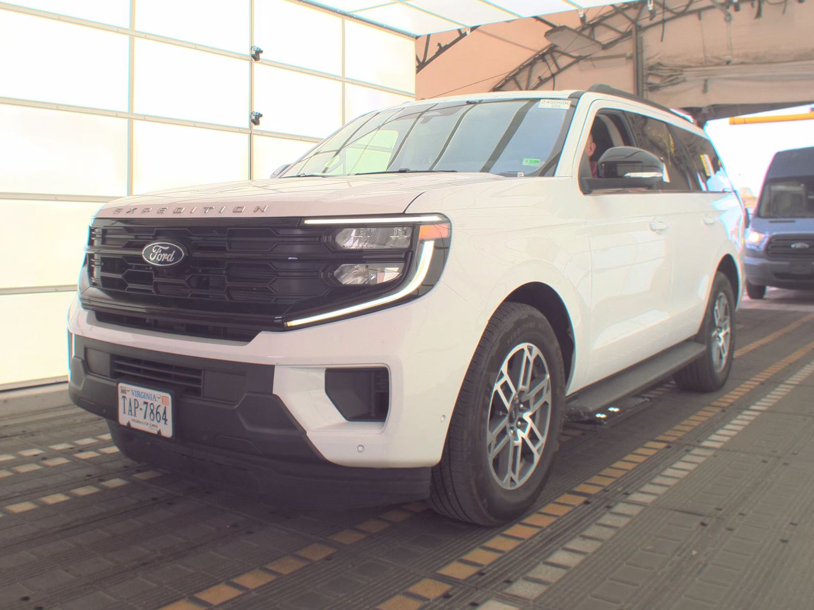 FORD EXPEDITION - 1