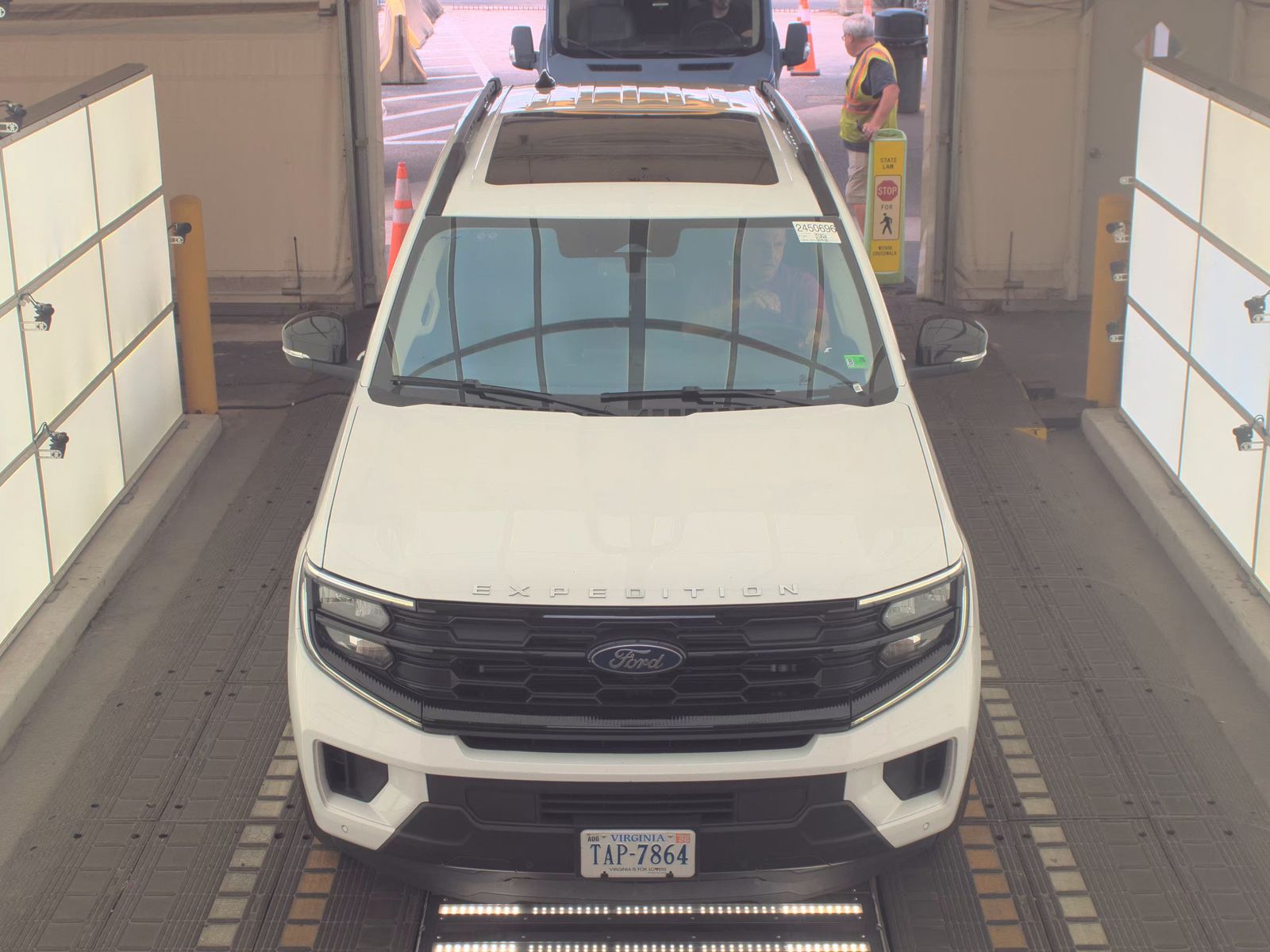 FORD EXPEDITION - 3