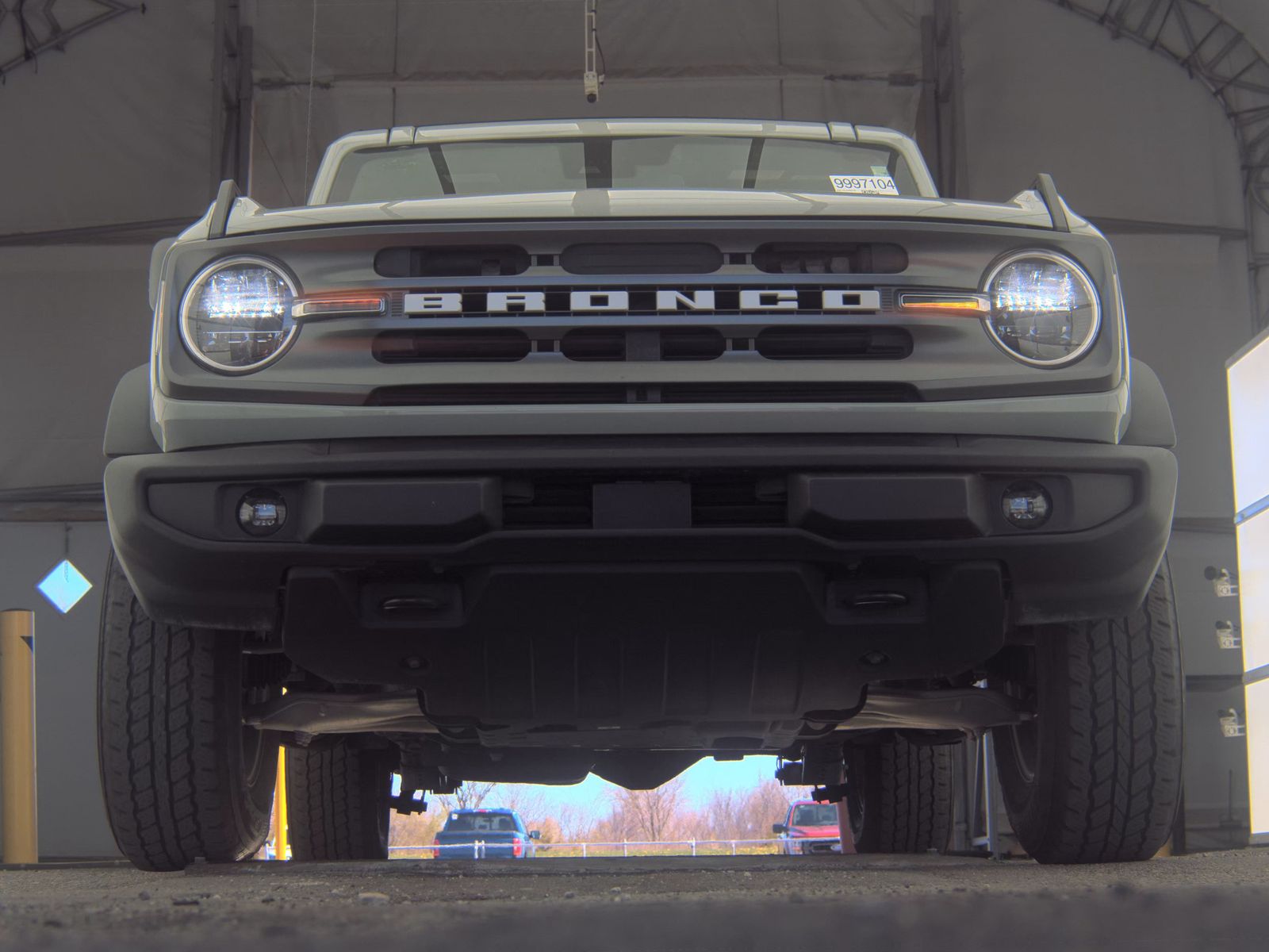 FORD BRONCO - 4