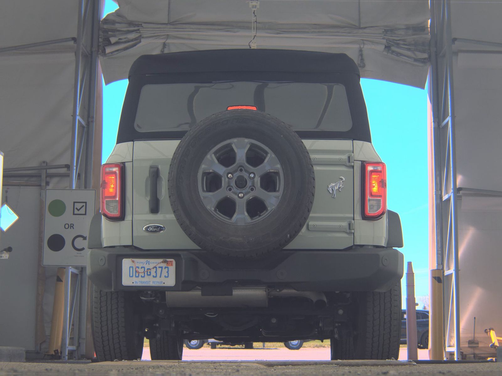 FORD BRONCO - 8