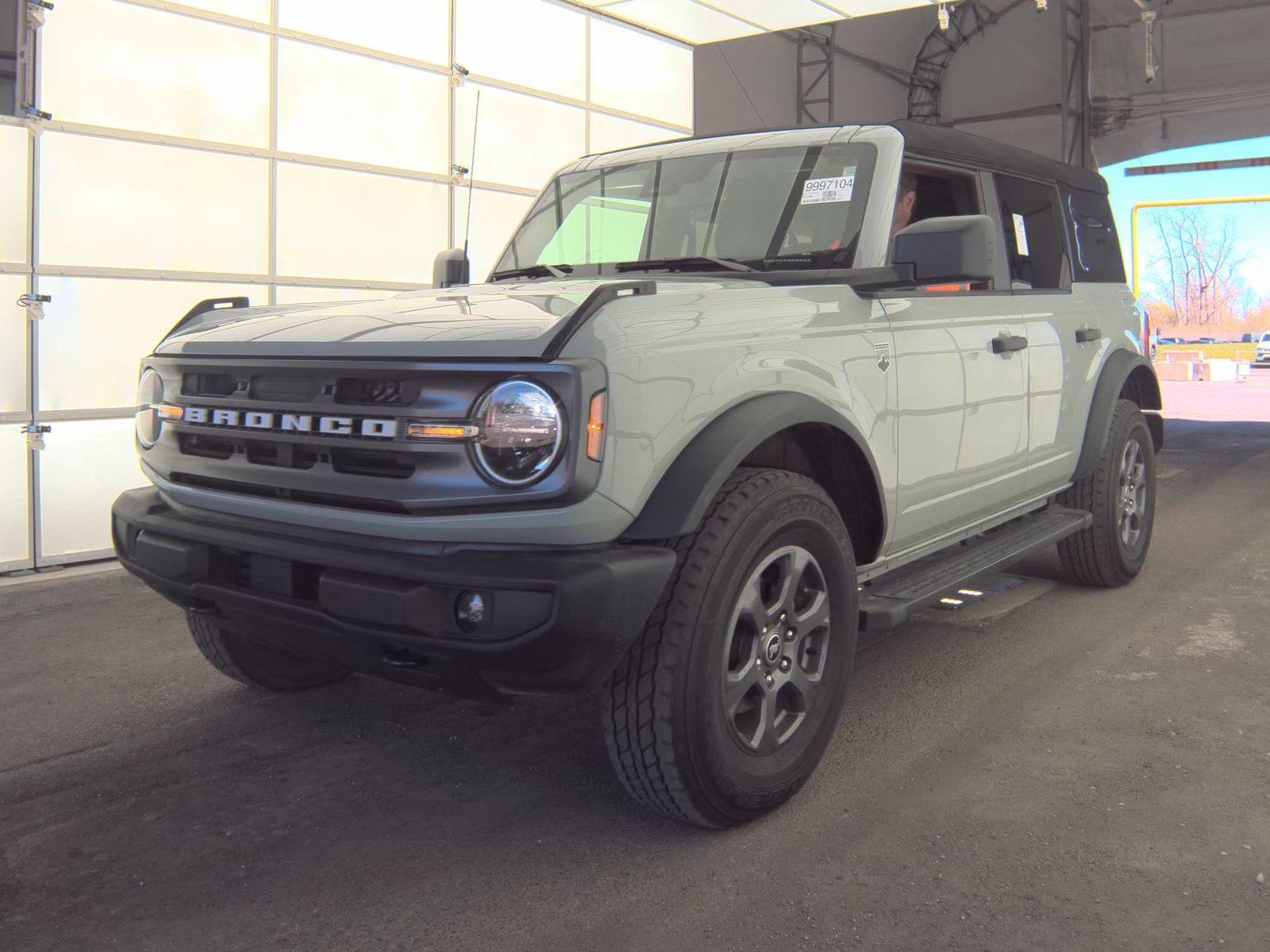 FORD BRONCO - 1