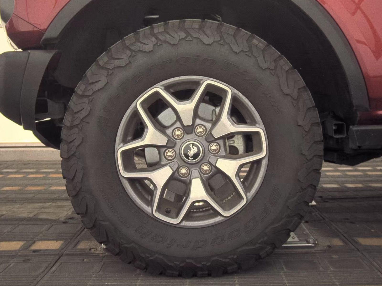 FORD BRONCO - 10