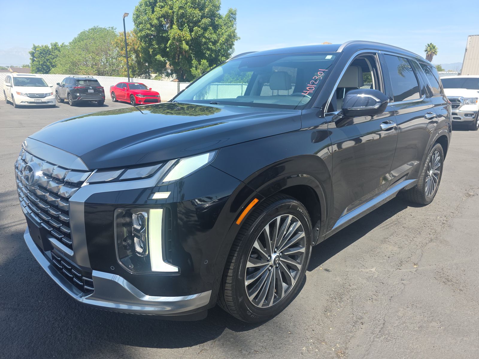 HYUNDAI CALLIGRAPH - 1