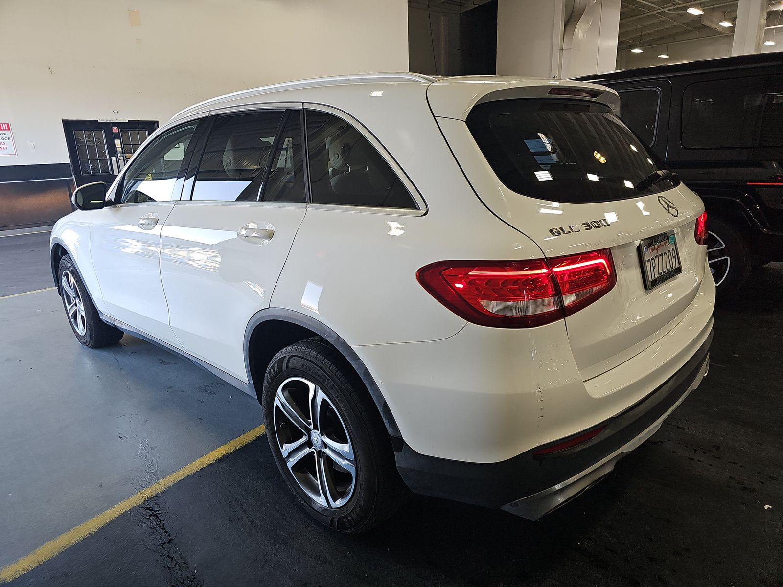 MERCEDES-BENZ GLC - 7