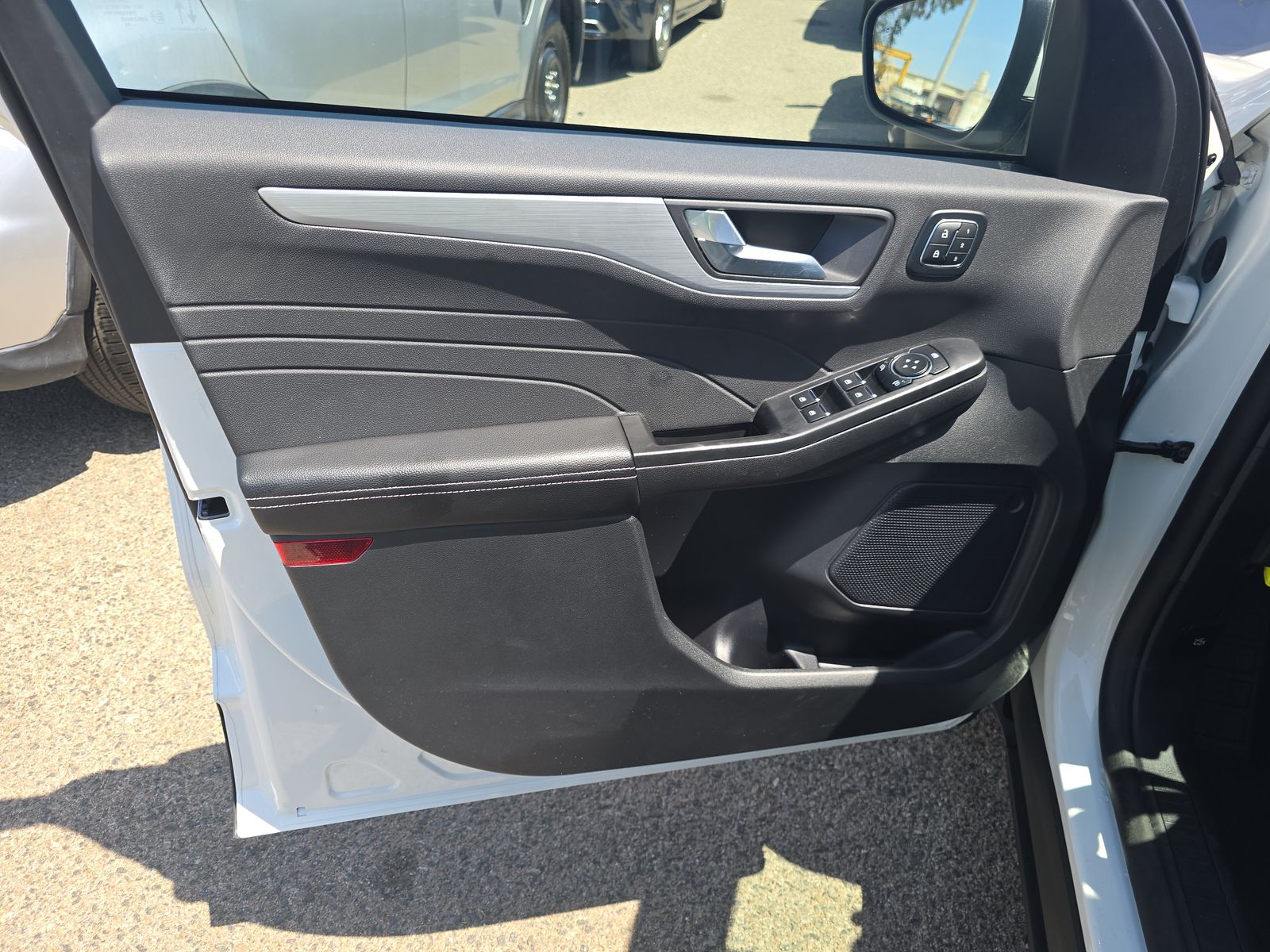 FORD ESCAPE - 10