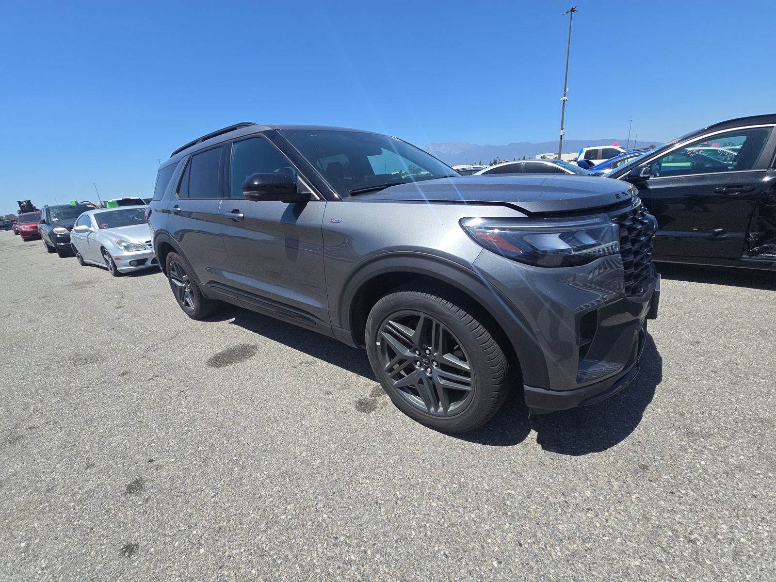 FORD EXPLORER - 4